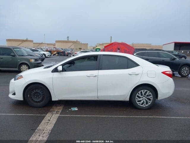 2017 TOYOTA COROLLA LE 14