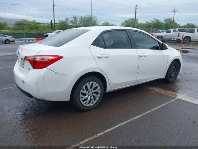 2017 TOYOTA COROLLA LE 4