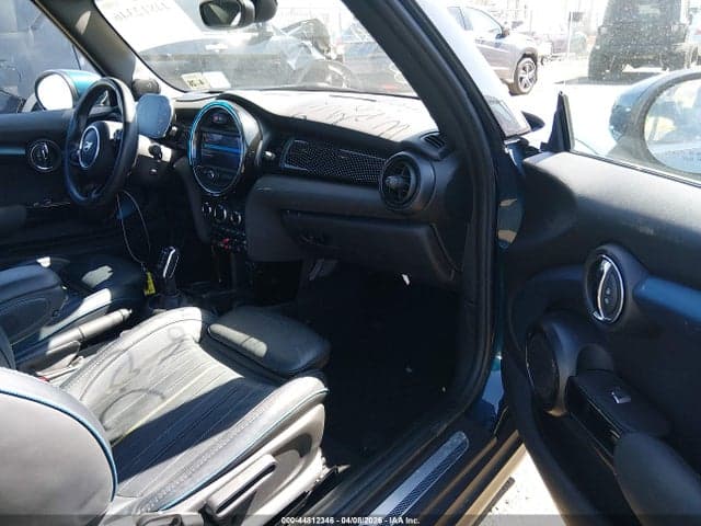 2021 MINI CONVERTIBLE COOPER 5