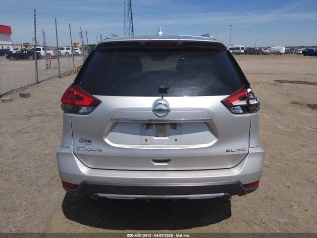 2018 NISSAN ROGUE SL 16
