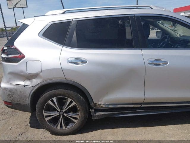 2018 NISSAN ROGUE SL 17