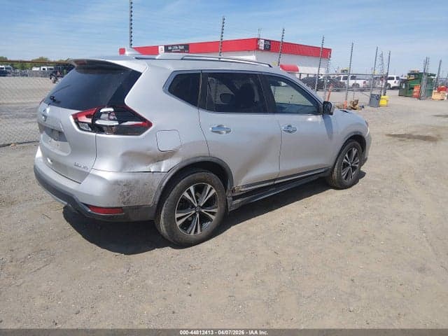 2018 NISSAN ROGUE SL 4