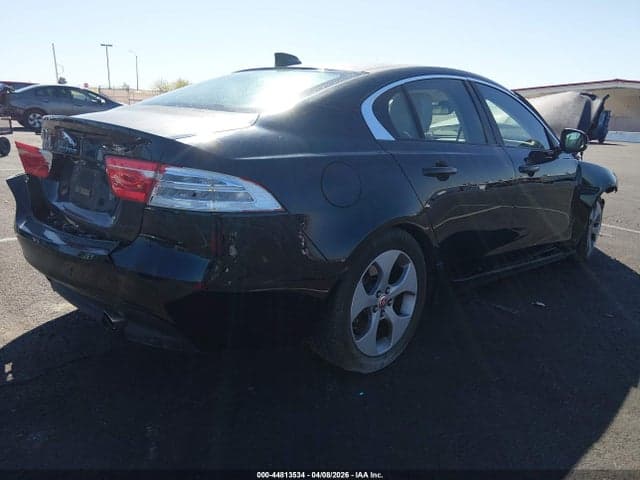 2017 JAGUAR XE 25T 4