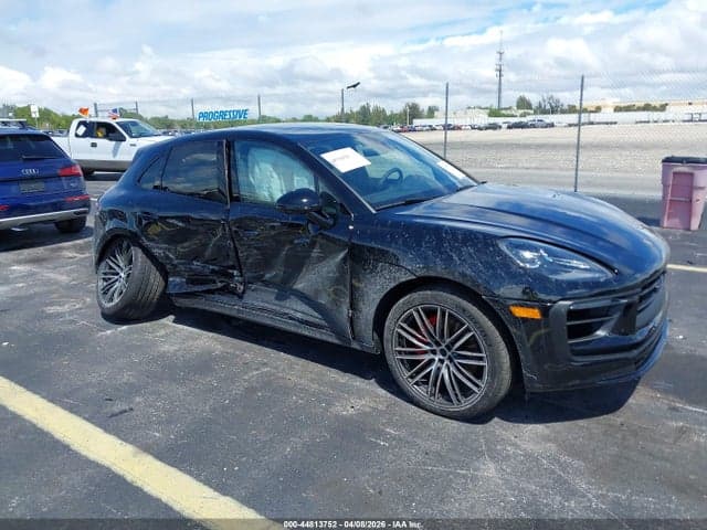 2026 PORSCHE MACAN S 1