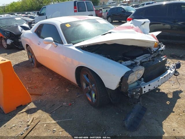 2014 DODGE CHALLENGER SXT