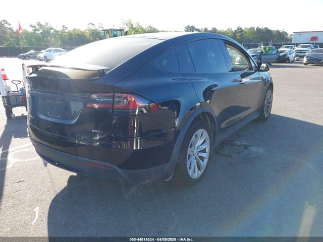 2017 TESLA MODEL X 4