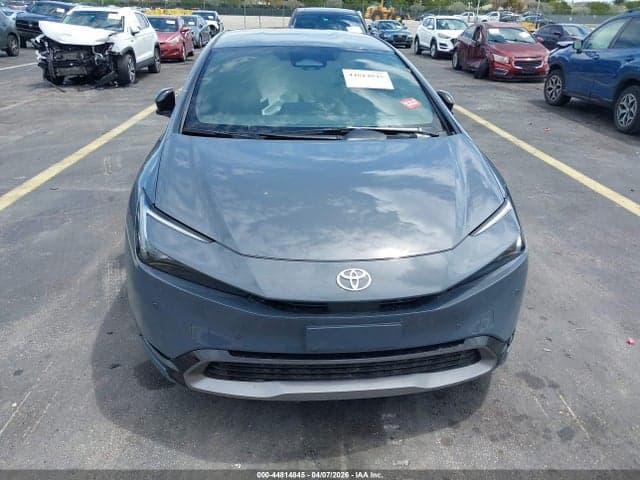 2025 TOYOTA PRIUS XLE 6