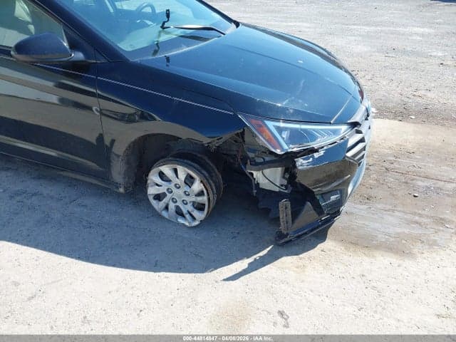 2020 HYUNDAI ELANTRA SE 6