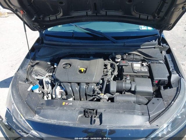 2020 HYUNDAI ELANTRA SE 10