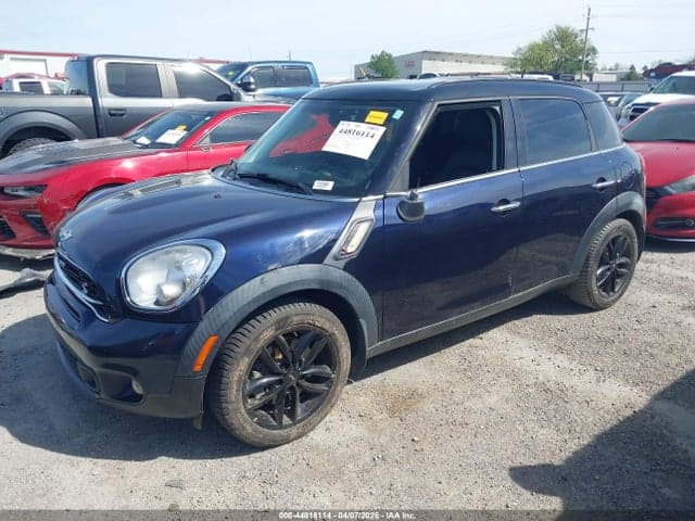 2016 MINI COUNTRYMAN COOPER 2