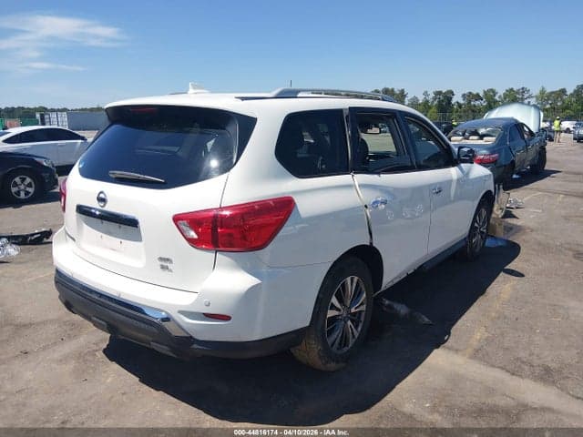 2019 NISSAN PATHFINDER SL 4