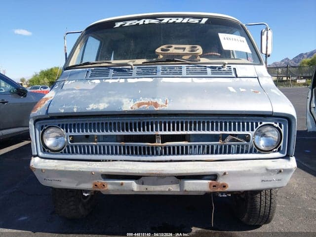 1972 DODGE VAN 6