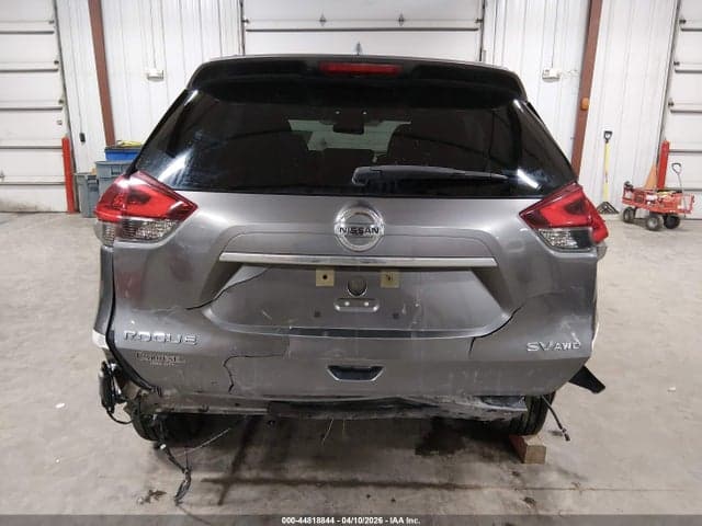 2018 NISSAN ROGUE SV 17
