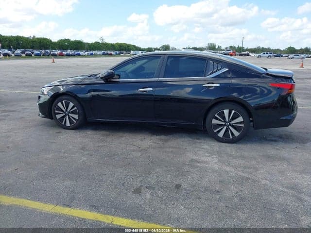 2022 NISSAN ALTIMA SV FWD 14