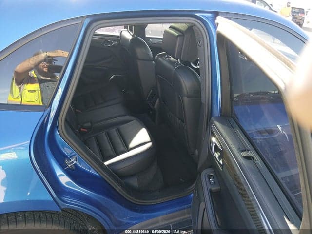 2015 PORSCHE MACAN TURBO 8