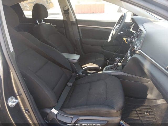 2020 HYUNDAI ELANTRA SEL 5