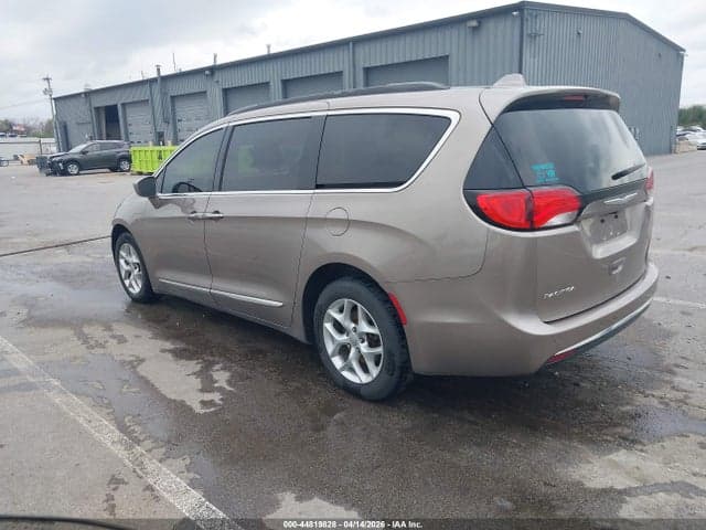 2017 CHRYSLER PACIFICA TOURING-L 3