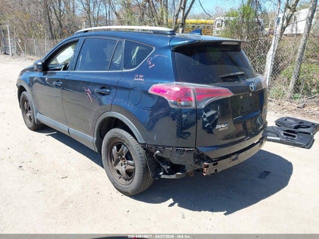 2017 TOYOTA RAV4 LE 3