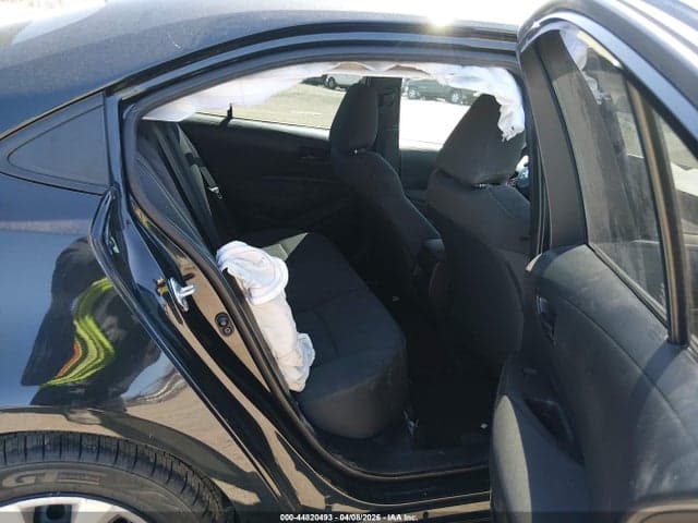 2022 TOYOTA COROLLA LE 8