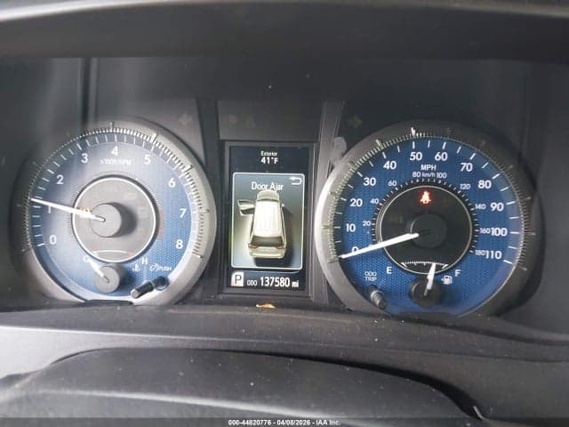 2017 TOYOTA SIENNA XLE 8 PASSENGER 7
