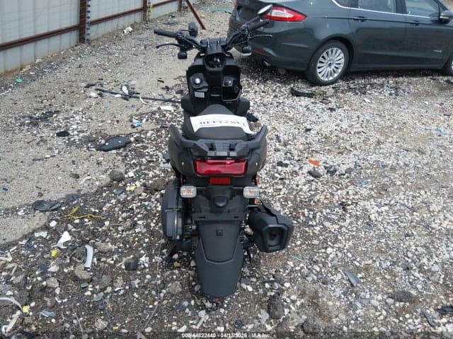 2025 YAMAHA YW125 7