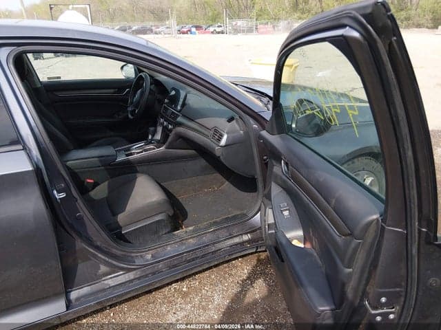 2018 HONDA ACCORD LX 5