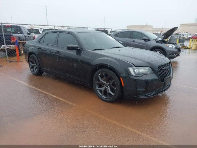 2022 CHRYSLER 300 TOURING