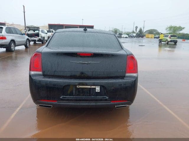 2022 CHRYSLER 300 TOURING 16