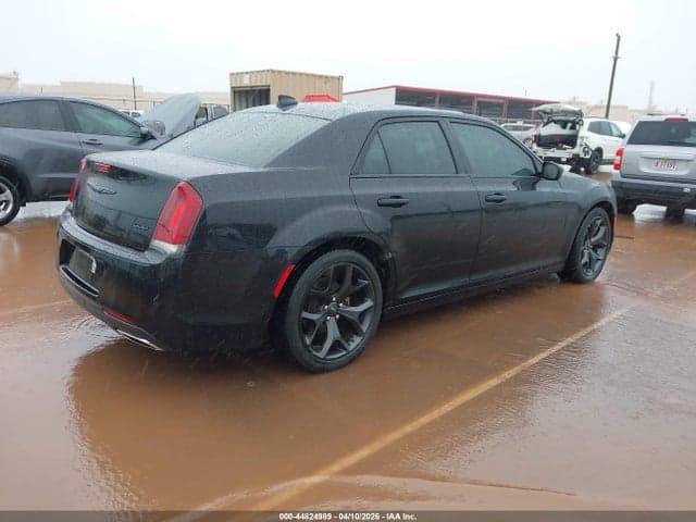 2022 CHRYSLER 300 TOURING 4