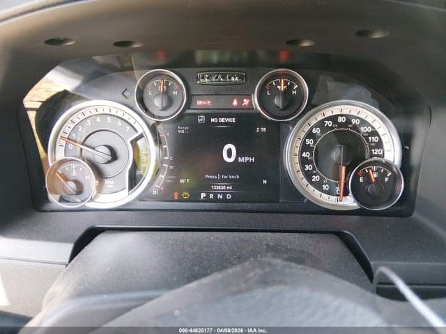 2017 RAM 1500 LARAMIE 4X4 5'7 BOX 7