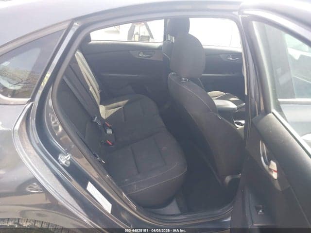 2021 KIA FORTE LXS 8