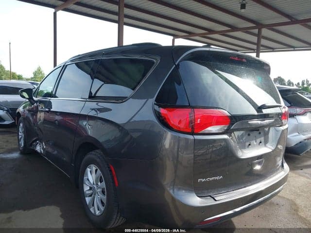 2019 CHRYSLER PACIFICA TOURING PLUS 3
