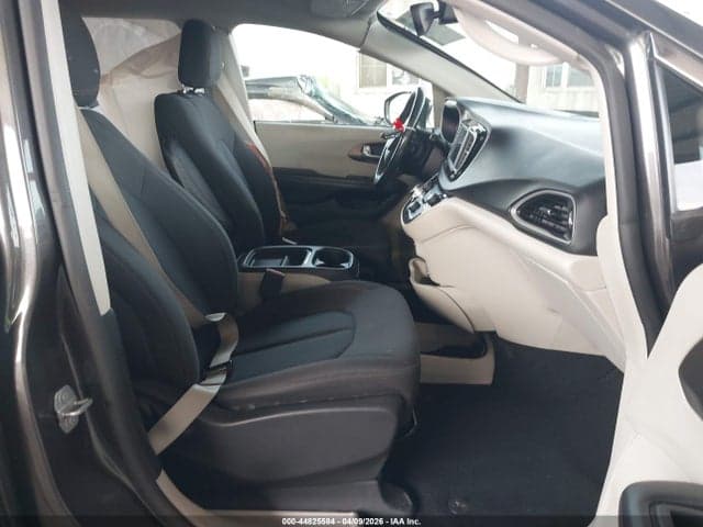 2019 CHRYSLER PACIFICA TOURING PLUS 5