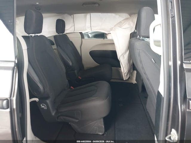 2019 CHRYSLER PACIFICA TOURING PLUS 8
