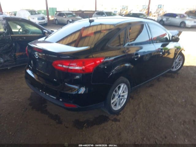 2017 FORD FOCUS SE 4