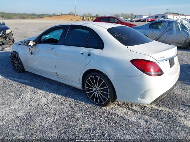 2019 MERCEDES-BENZ C 300 3