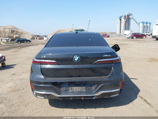 2024 BMW I7 M70 16