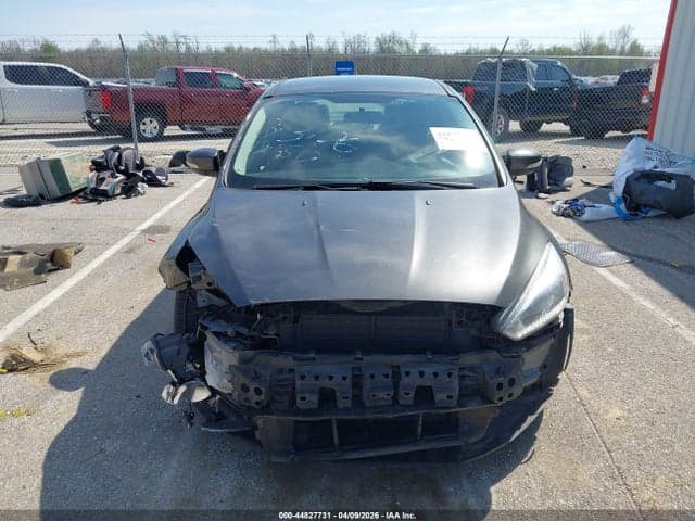 2017 FORD FOCUS SE 13