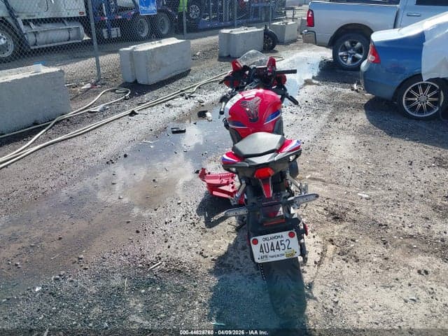 2025 HONDA CBR500 RA 6