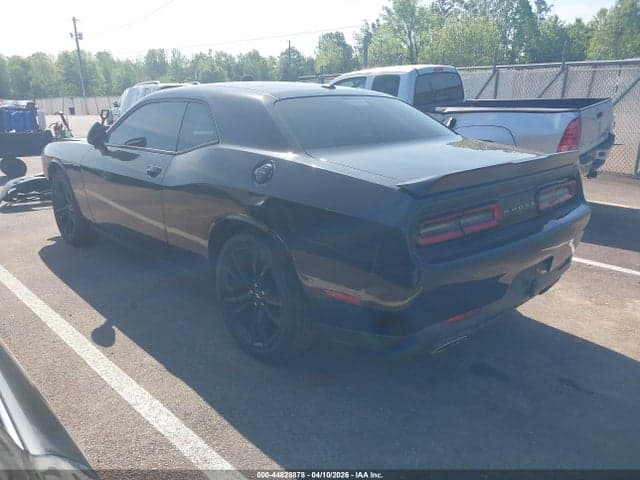 2018 DODGE CHALLENGER SXT 3