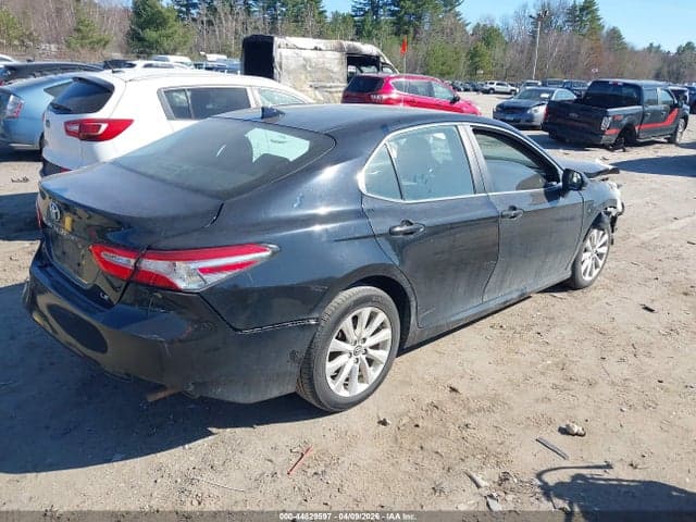 2020 TOYOTA CAMRY LE 4