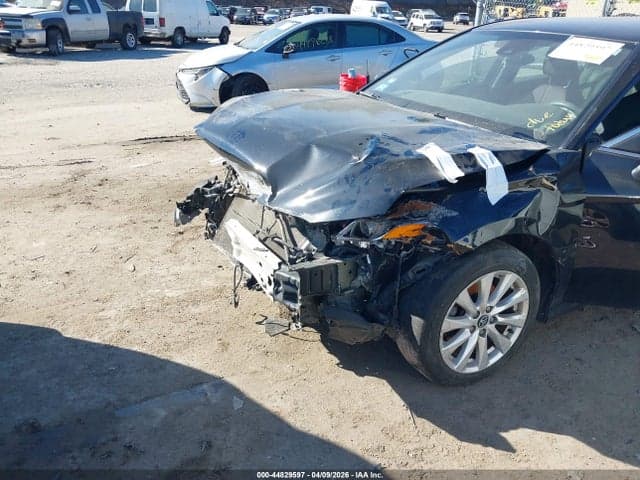 2020 TOYOTA CAMRY LE 6