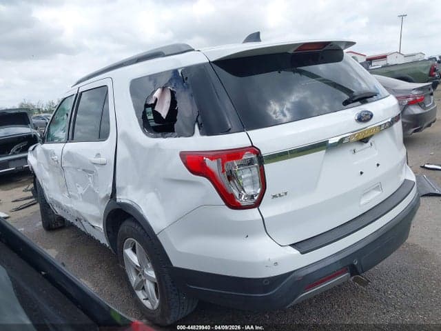 2019 FORD EXPLORER XLT 3