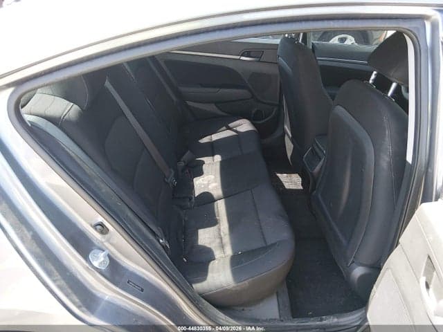 2018 HYUNDAI ELANTRA SEL 8