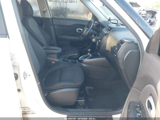 2017 KIA SOUL + 5