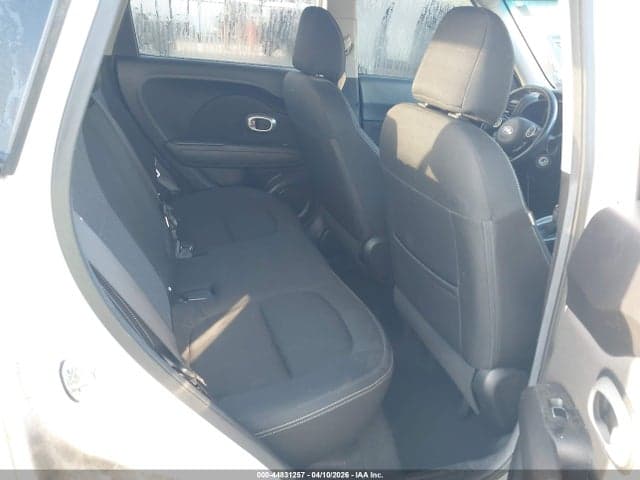 2017 KIA SOUL + 8