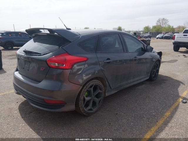 2017 FORD FOCUS ST 4