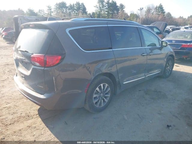 2020 CHRYSLER PACIFICA HYBRID LIMITED 4