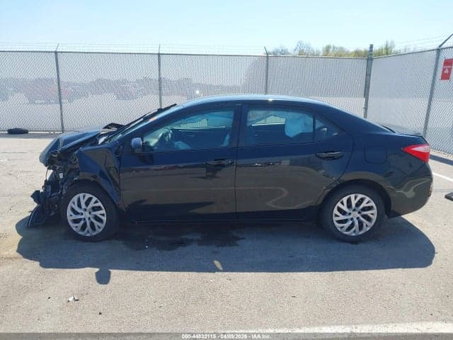 2019 TOYOTA COROLLA LE 15
