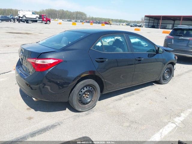 2019 TOYOTA COROLLA LE 4